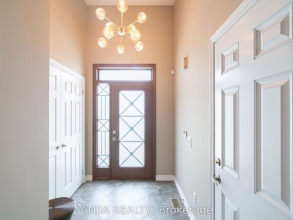 2nd image of 39 Percy Reesor St