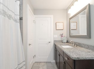 22 Allen St, East Longmeadow, MA 01028