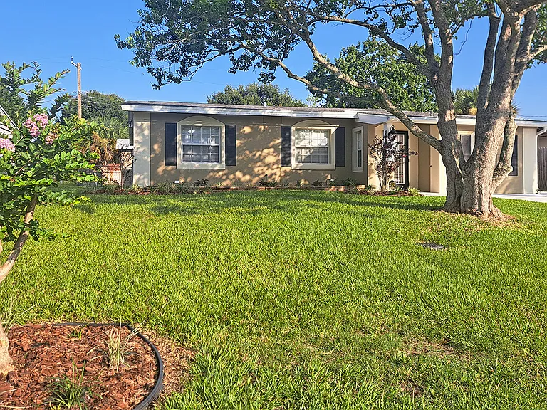 344 Vesta Cir — Photo 3