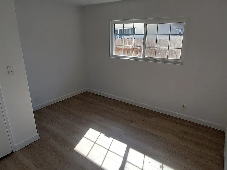230 S Azusa Ave #2 — Photo 20