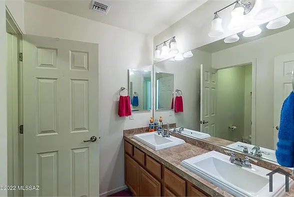7205 W Dupont Way — Photo 19