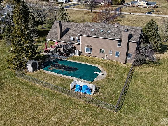 3rd image of 4123 Laura Marie Dr