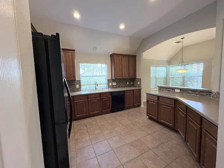 18703 River Meadows Rd — Photo 14