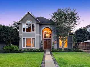 4911 Holt St, Bellaire, TX 77401