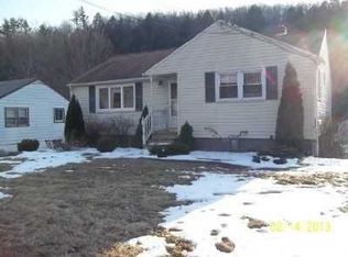 965 Day Hollow Rd, Endicott, NY 13760