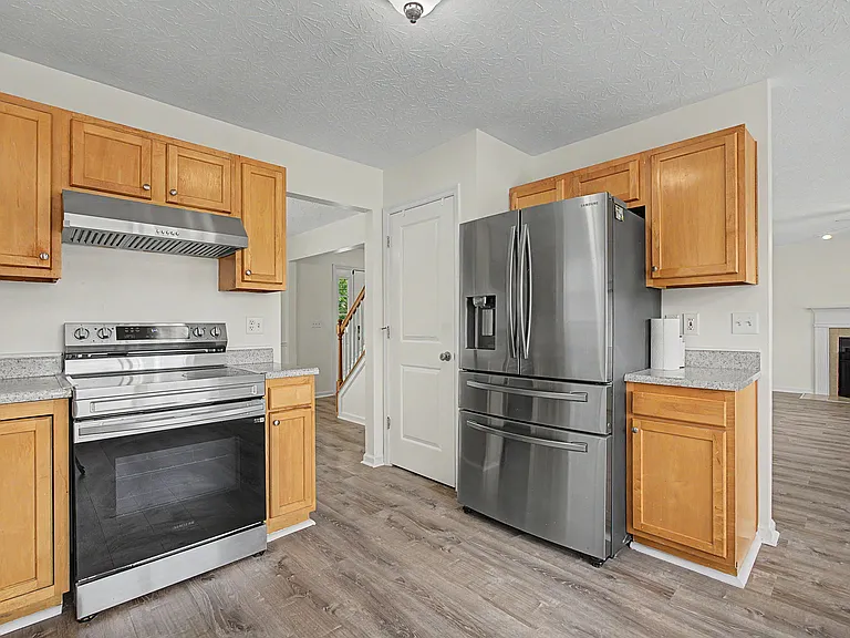 7973 Seabury Ct — Photo 16