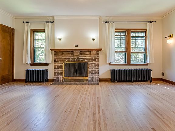 4th image of 3928 1st Ave S #2