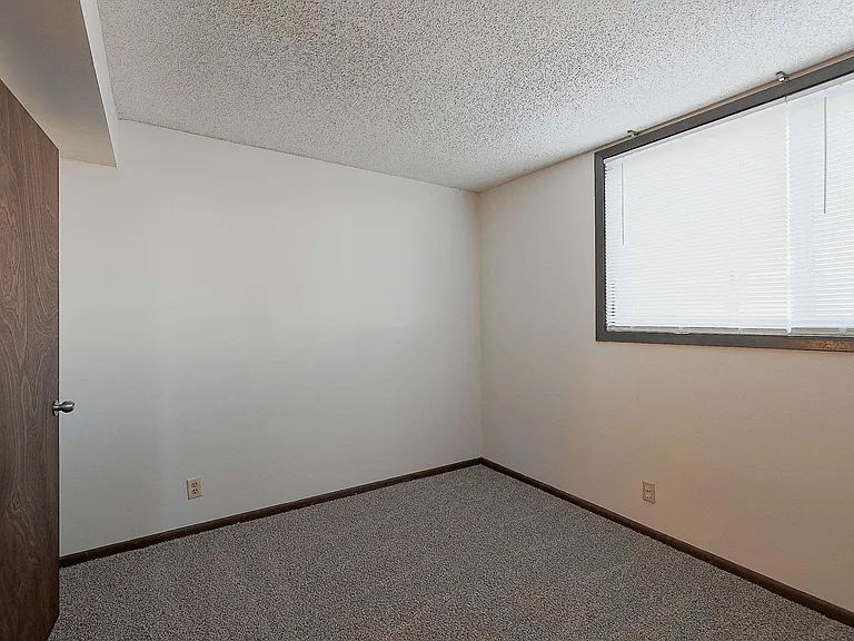 1149 E St #1 — Photo 9