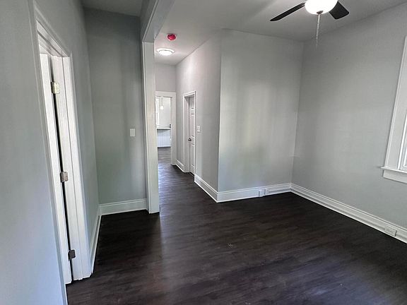 4th image of 2444 Woodbine Ave