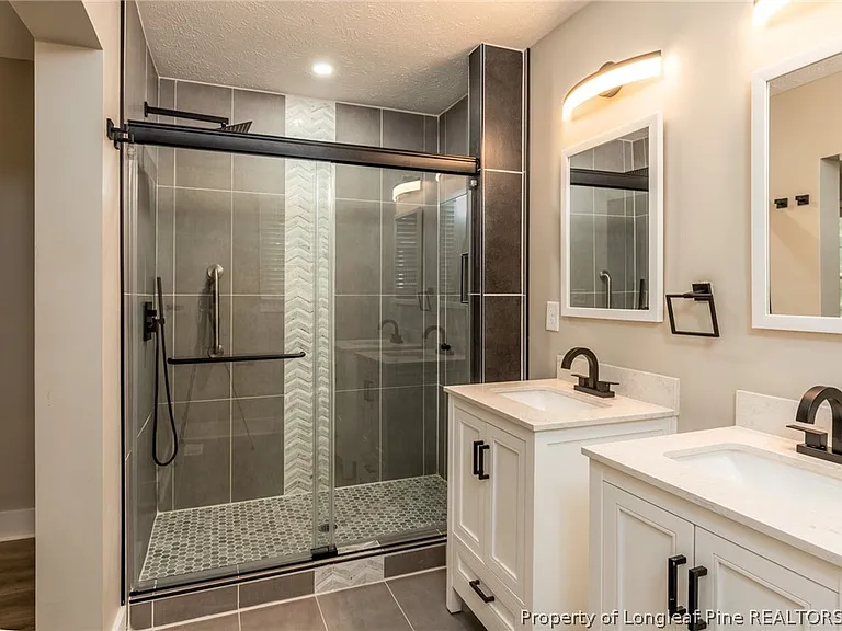 216 Circle Ct — Photo 10