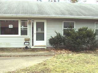 1713 Burnetta St, Champaign, IL 61821