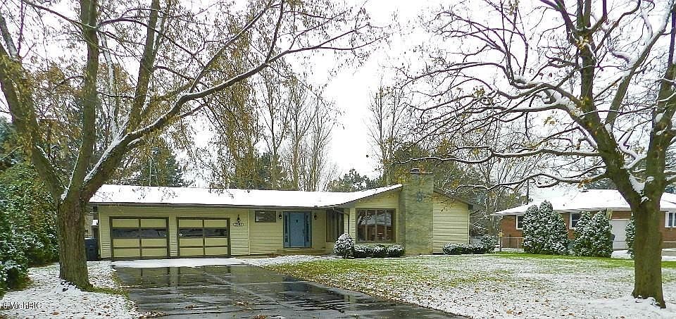1st image of 2392 Shoreham Dr