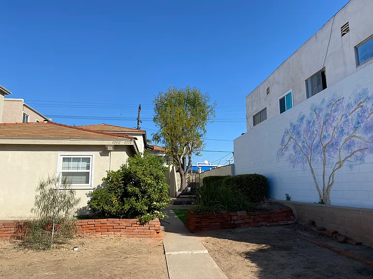 1570 Hornblend St — Photo 17