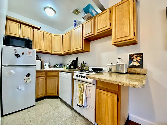 Rented by Corcoran | media 10