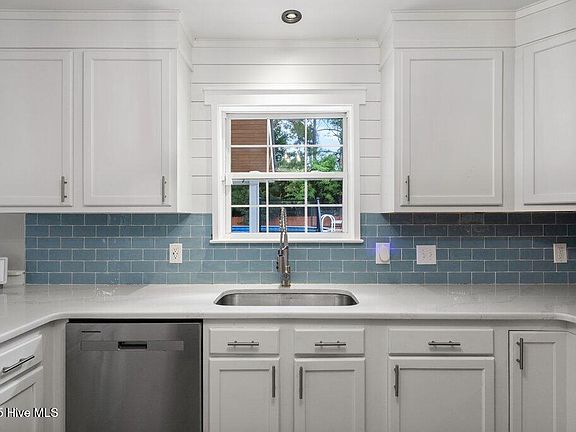 5th image of 658 Hickory Branches Drive