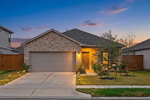 8218 Wave Arbor Dr Photo 1