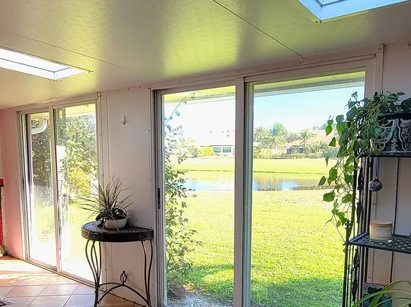 493 SW 28th Avenue, Delray Beach, FL 33445