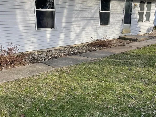 9801 N 490 E, Demotte, IN 46310