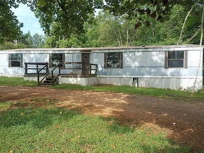 2 bed, 2.0 bath, $915 — Photo 2