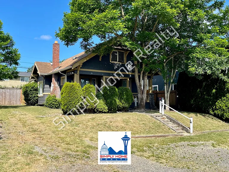 3314 Sawyer St — Photo 2