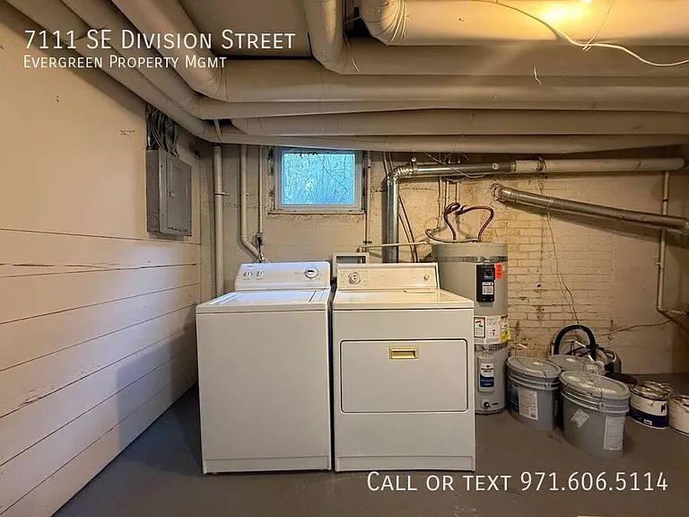7111 SE Division St — Photo 22
