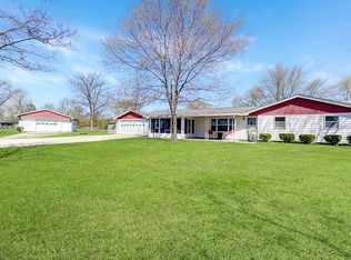 700 W Arlington Ln, Crete, IL 60417