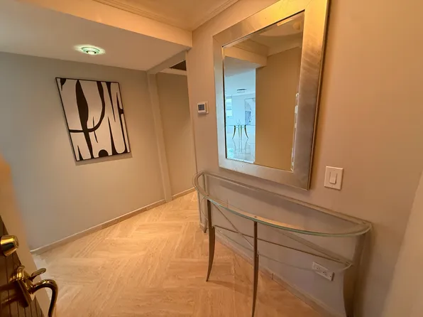 6410 Isla Verde Ave #10, Carolina, PR 00979