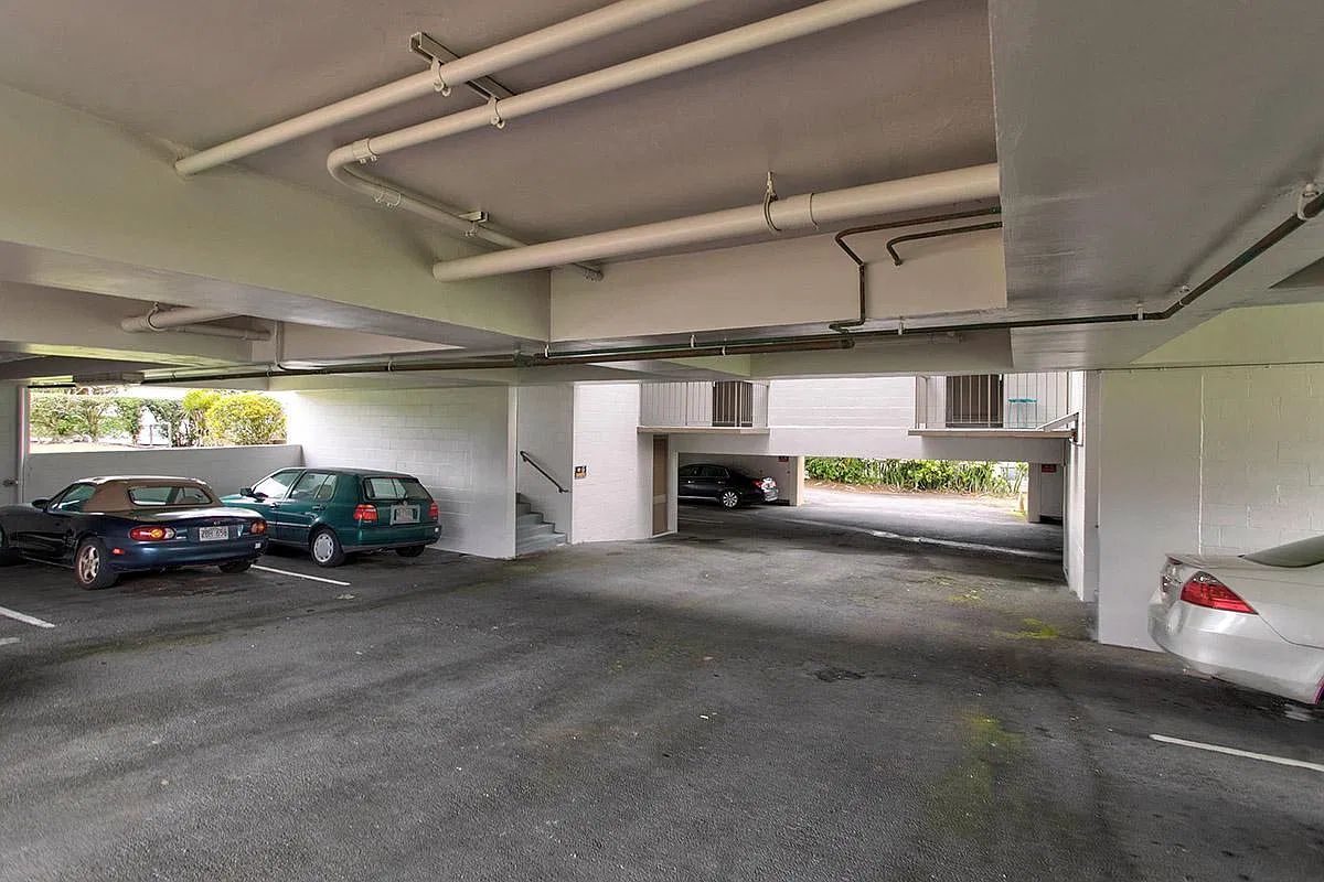 2 bed, 1.5 bath, $2,100 — Photo 3