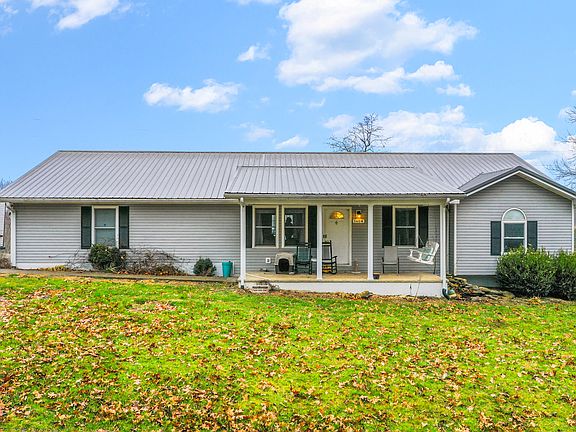 2nd image of 1484 W Pine Hill Rd