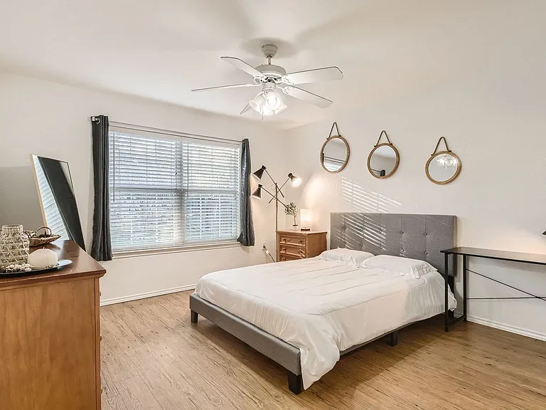 7012 Encanto Trl — Photo 10