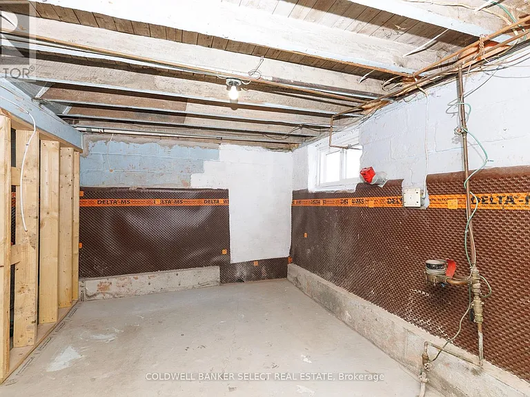 55 Frederick Ave — Photo 23
