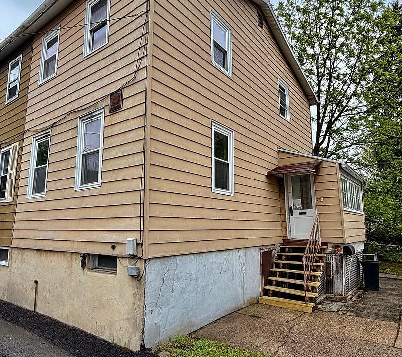 1st image of 24 Franklin St