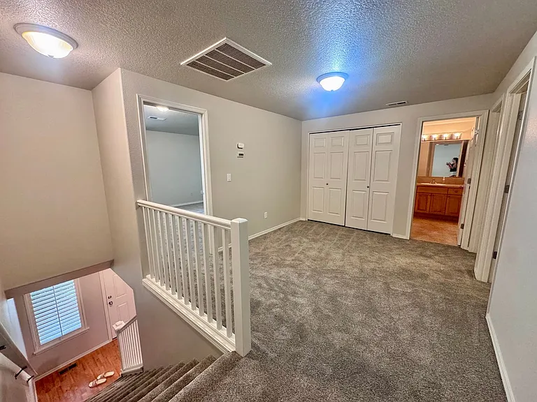 8007 NE 38th Ave — Photo 23