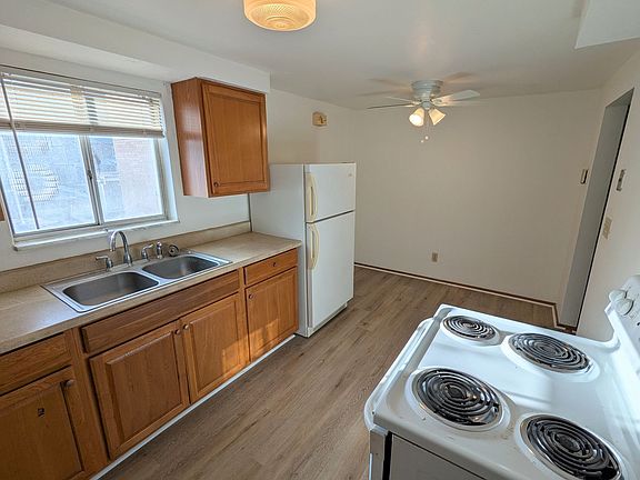 3rd image of 1362-1372 Bower Hill Rd #1370-9