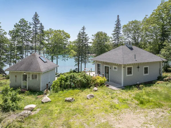 687 Sunshine Road, Deer Isle, ME 04627