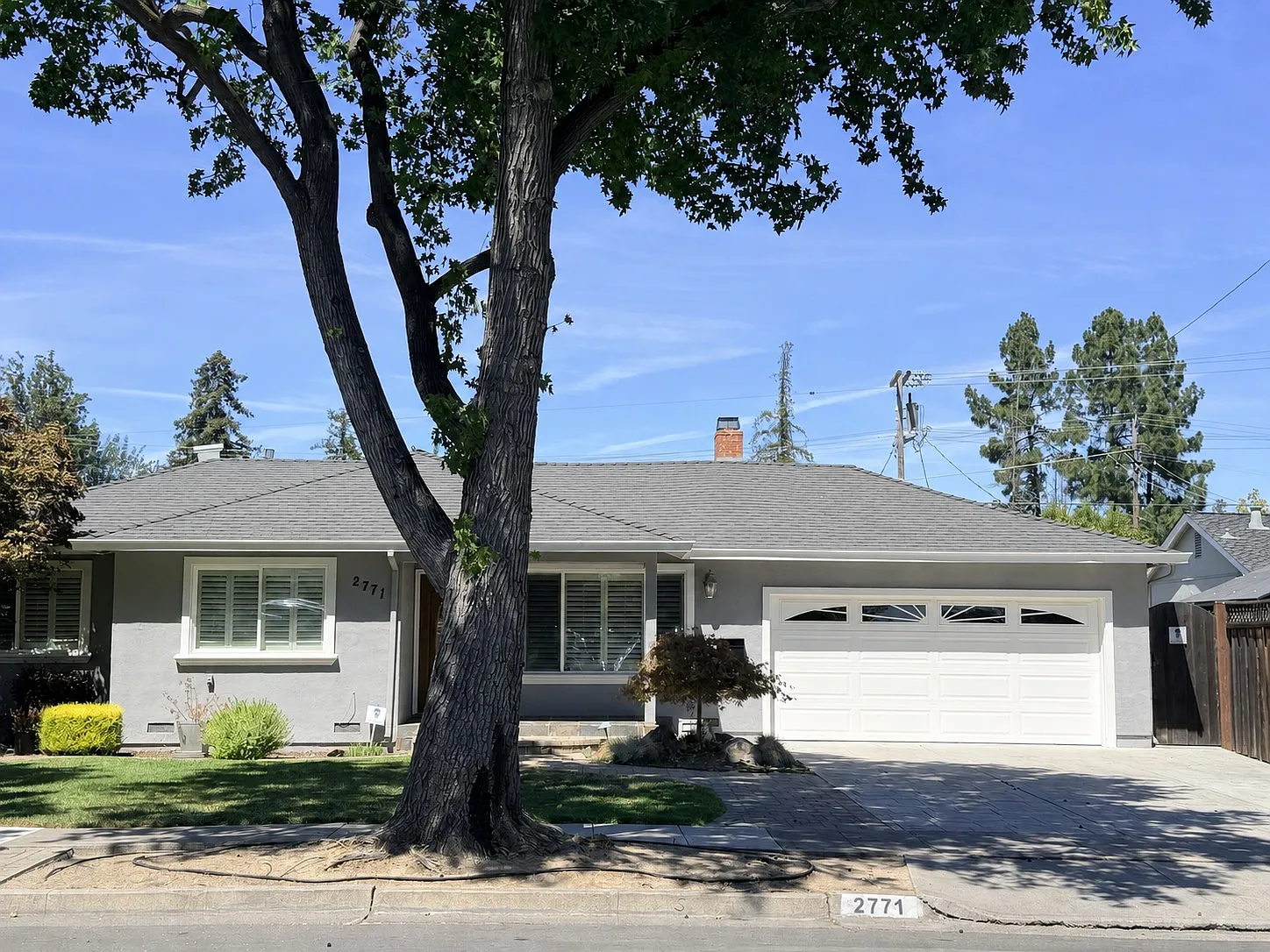 4 bed, 2020 sqft, $6,245 — Photo 3