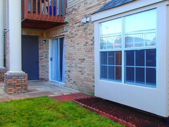 2542 Creve Coeur Mill Rd APT 2, Maryland Heights, MO 63043