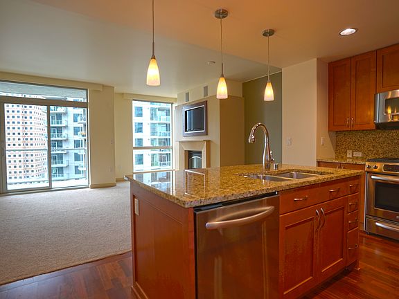 2nd image of 10650 NE 9th Pl Unit 1523