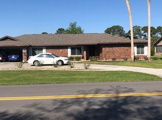 520 Pelican Bay Dr, Daytona Beach, FL 32119