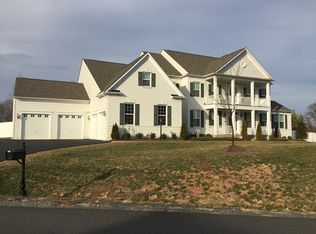 7500 Hunter Woods Dr, Manassas, VA 20111