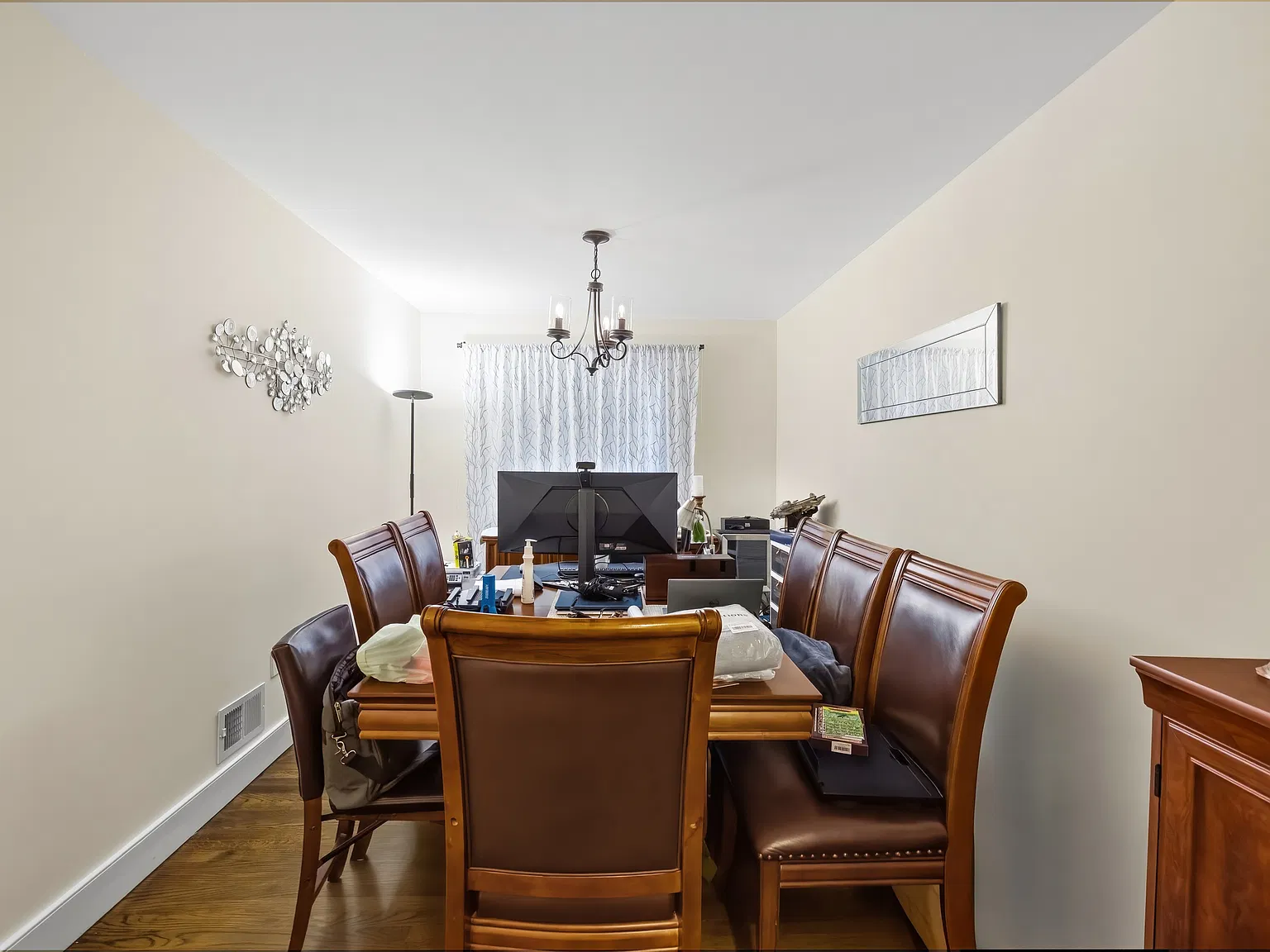 3 bed, 2.5 bath, $5,700 — Photo 3