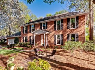 9026 Deerpark Ln, Charlotte, NC 28277