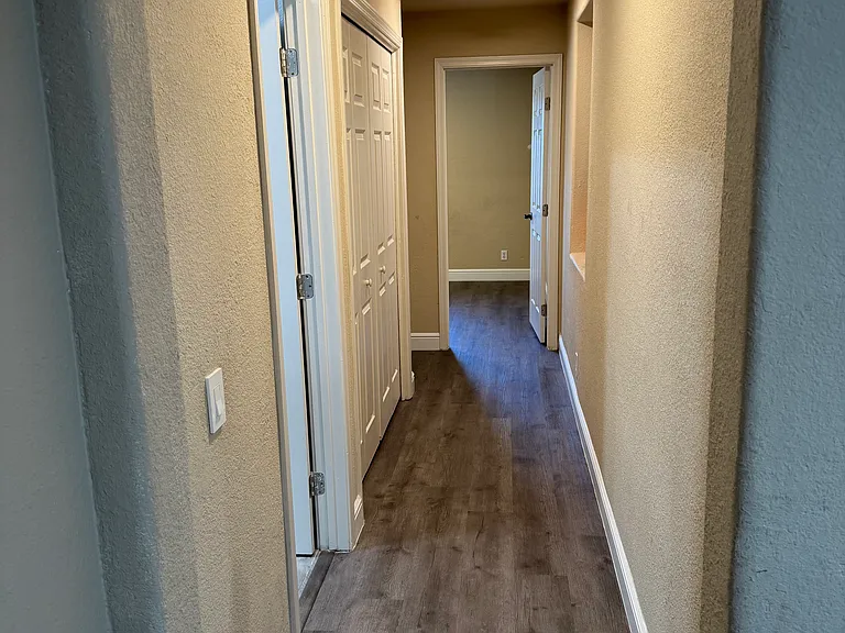 2125 Woodbury Dr — Photo 8