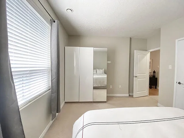 435 Colborne St — Photo 12