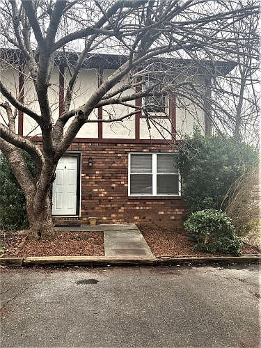 1st image of 2919 Chestnut Ln APT 6