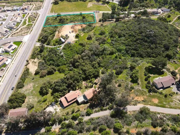 16 Rhinehart Drive, Valley Center, CA 92082