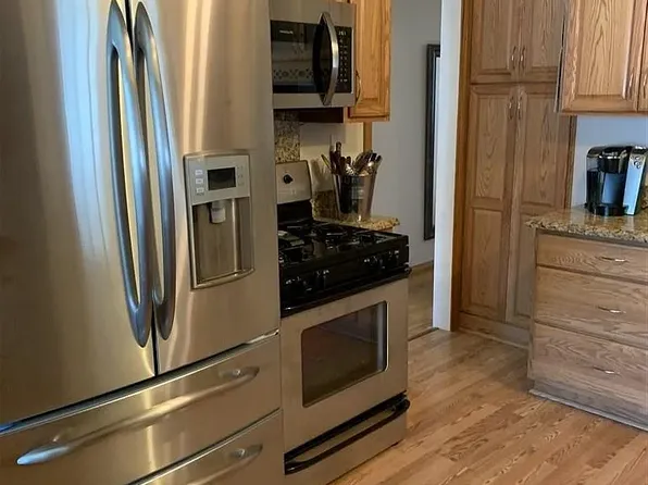 (undisclosed Address), San Diego, CA 92114