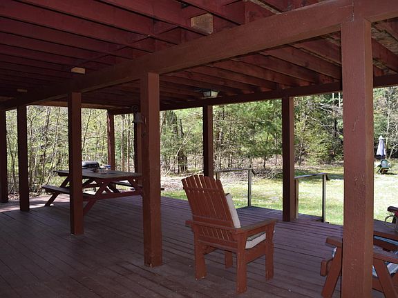 5th image of 79 Delaney Dr