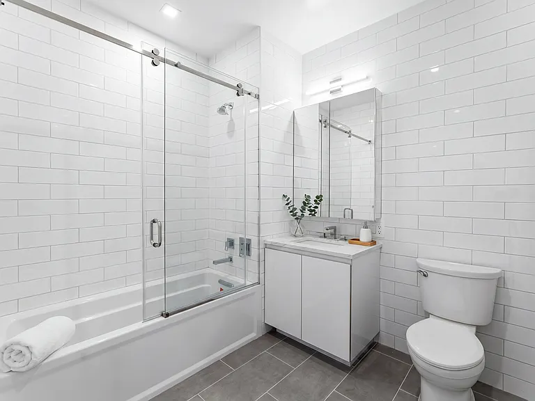 460 Greenwich St #5 — Photo 9