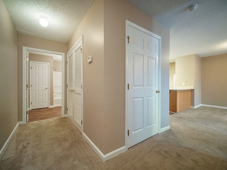 710 Midway St NW — Photo 9